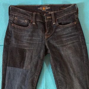Lucky Brand Charlie style Skinny Jeans ! 0/25